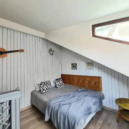 Happy House Apartment *